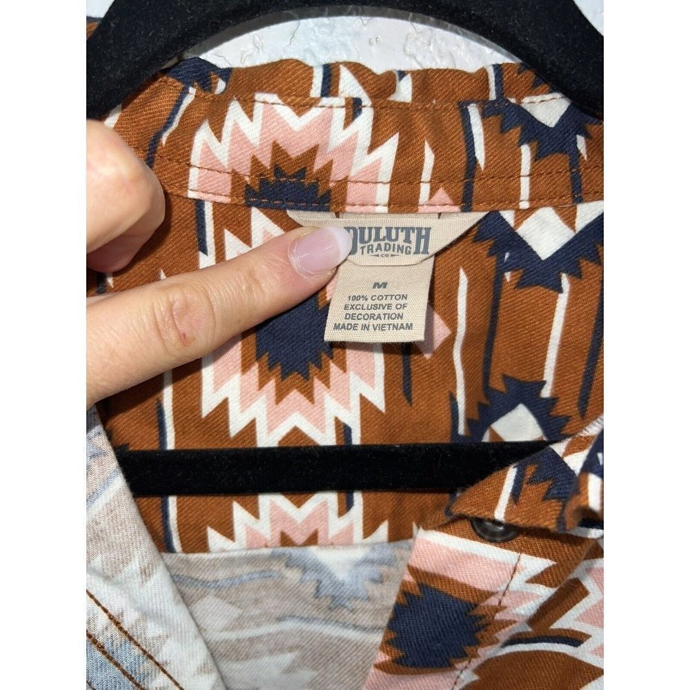 DULUTH Trading Aztec Western Button Shirt Womens Medium EUC (1A) - Picture 2 of 9